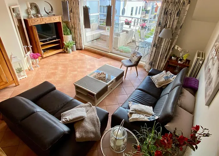 Charming Duplex דירה